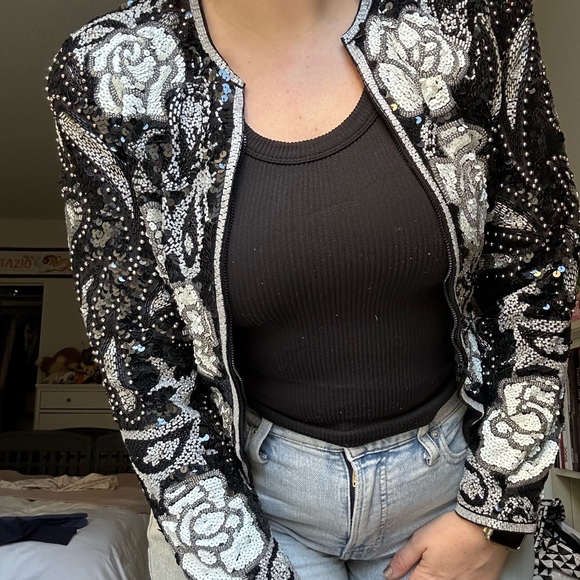 A.J. Bari Black and White Floral Sequin Blazer - Picture 3 of 3